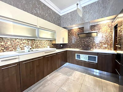 Pronájem bytu 3+kk 98 m²