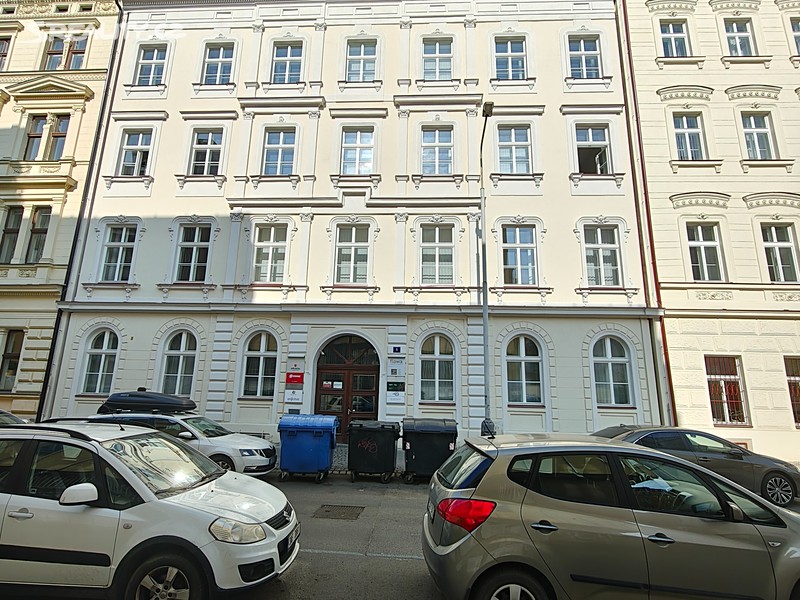 Pronájem kanceláře 66 m², Praha