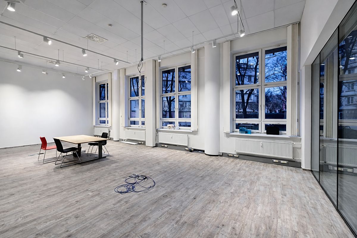 Pronájem kanceláře 215 m²