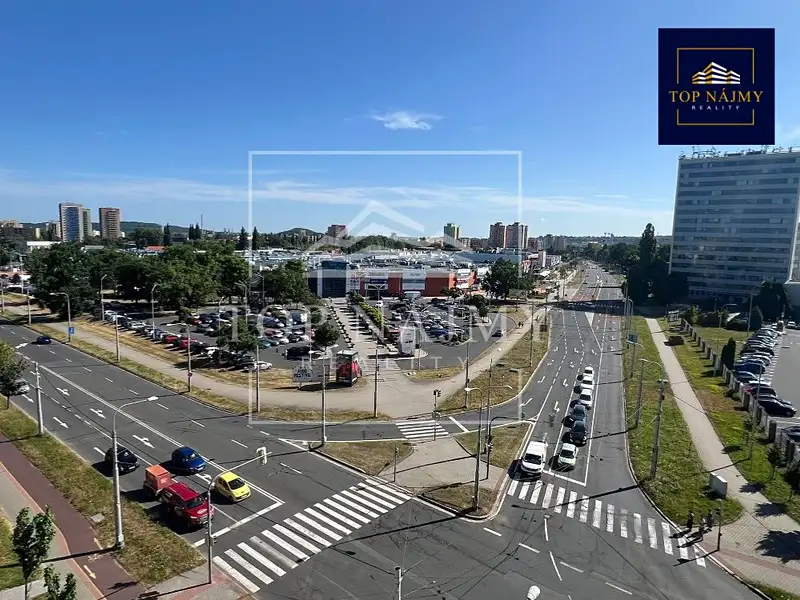 Pronájem skladového prostoru 1000 m², Ostrava – náhled fotky 1