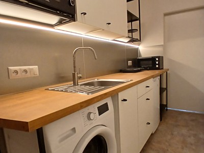Pronájem bytu 1+kk 33 m² (Jednopodlažní)