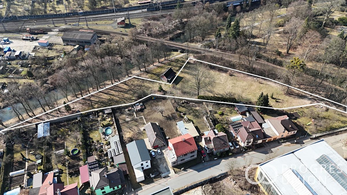 Prodej stavebního pozemku 4098 m²