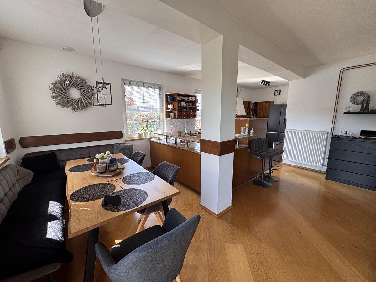 Prodej rodinného domu 402 m², pozemek 1016 m² – fotografie 4