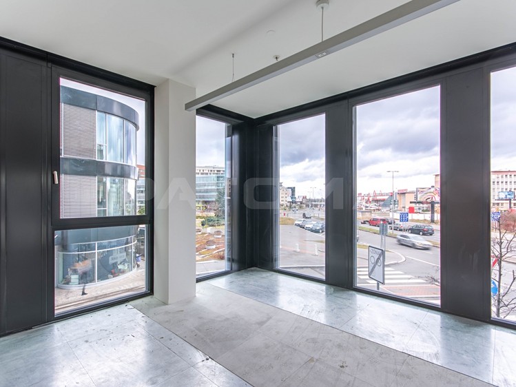 Комерційне приміщення в оренду, 216 м² (4 з 8)
