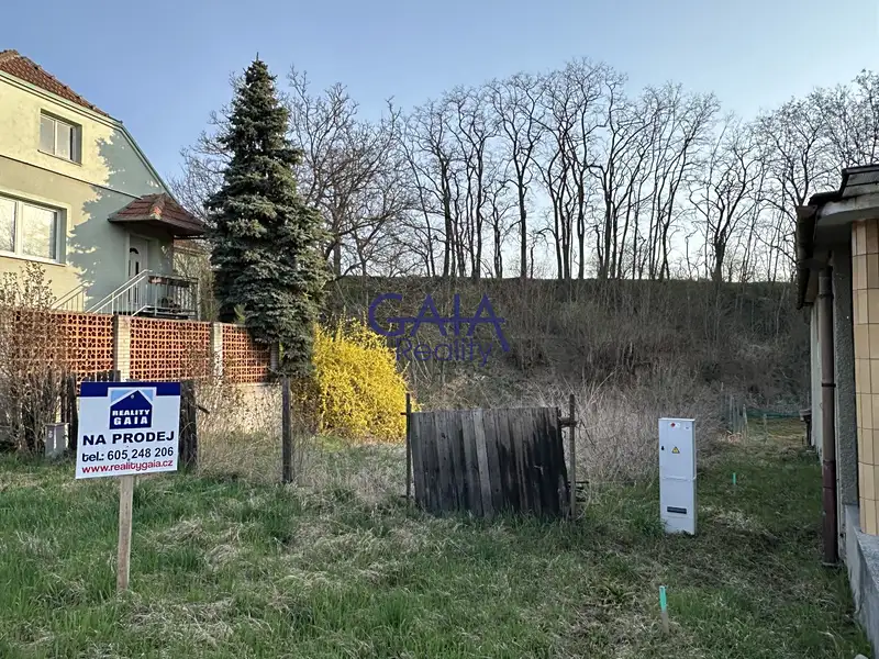 Prodej stavebního pozemku 547 m², Vlkoš – náhled fotky 1