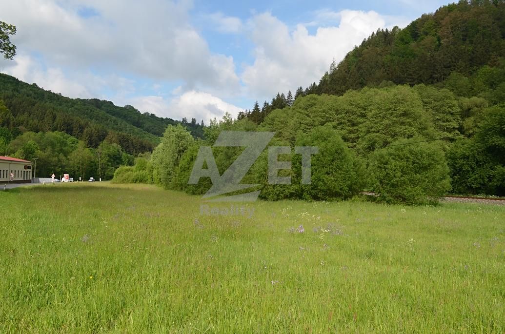 Prodej stavebního pozemku 4500 m²