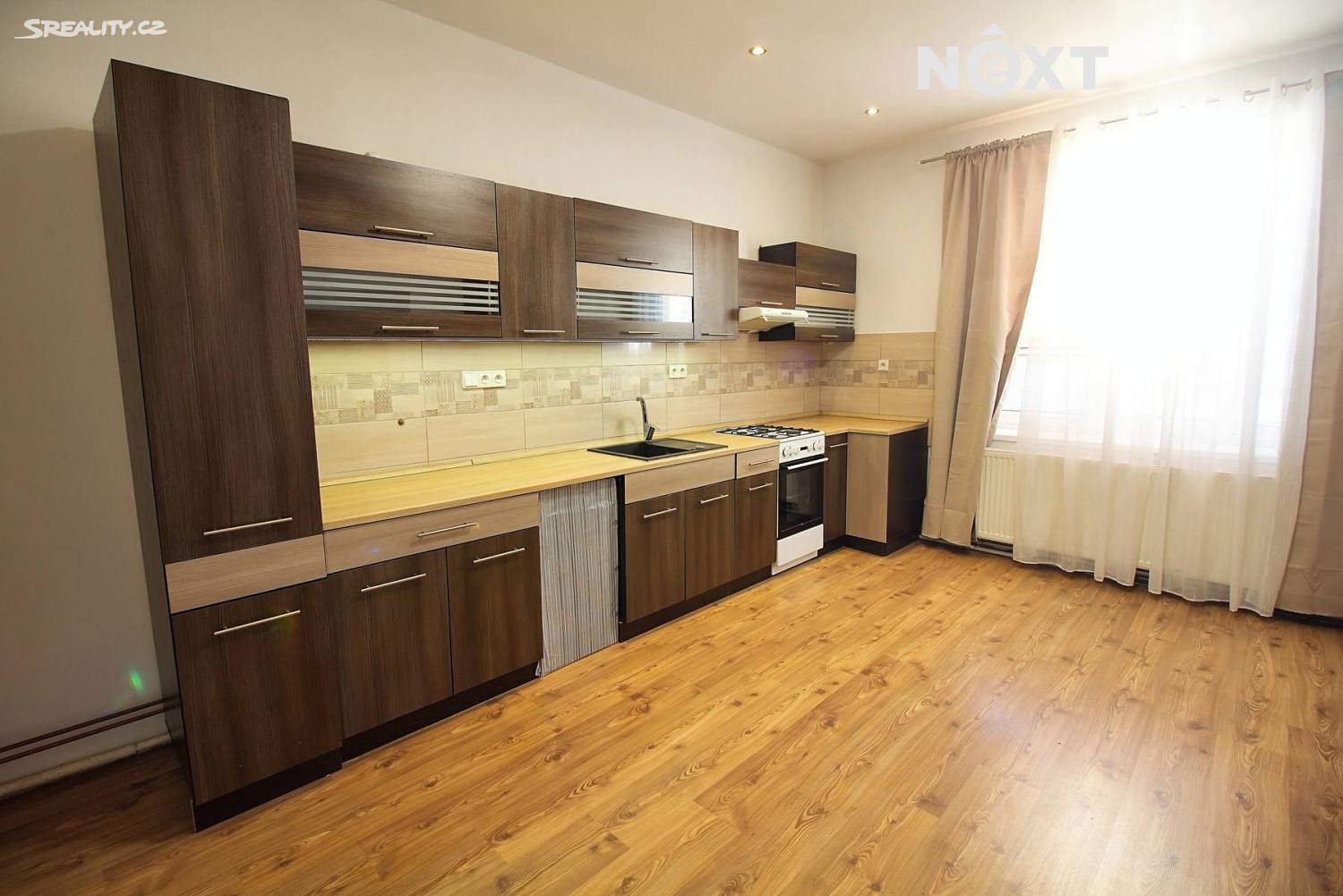 Prodej bytu 3+kk 80 m² – pohled 2