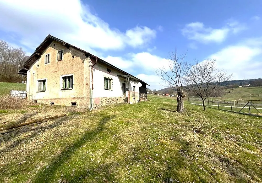 Prodej rodinného domu 75 m², pozemek 1653 m²