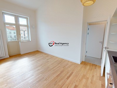 Pronájem bytu 2+kk 52 m² (Jednopodlažní)