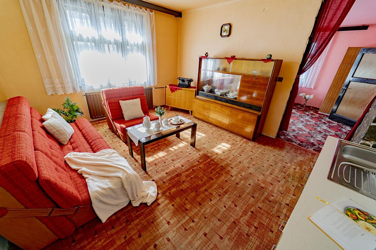Prodej rodinného domu 140 m², pozemek 1086 m² – fotografie 5