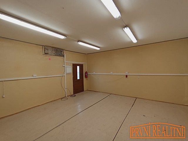Pronájem skladového prostoru 720 m² – fotografie 2