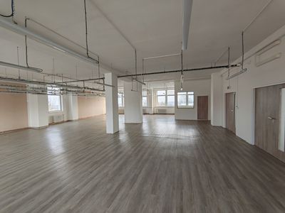 Pronájem výrobní haly, prostoru 189 m²
