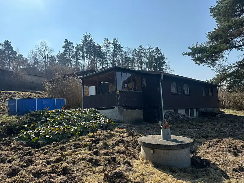 Prodej chaty 47 m², pozemek 877 m², Chyňava – náhled fotky 1