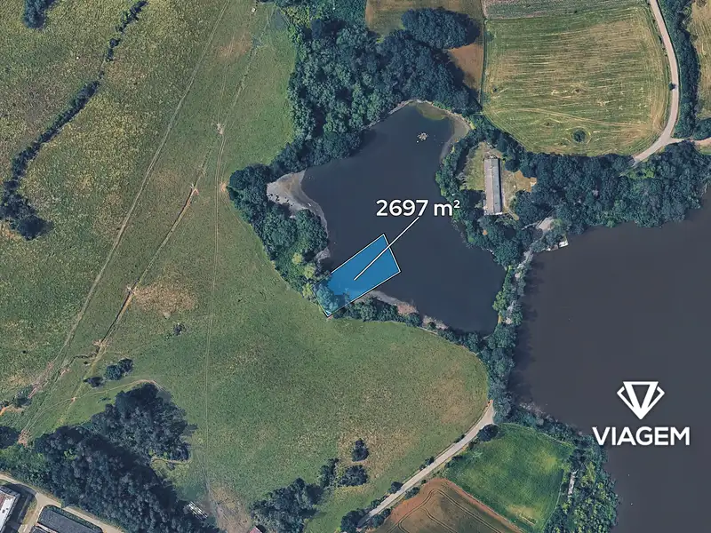 Prodej pole 2697 m², Chleby – náhled fotky 2