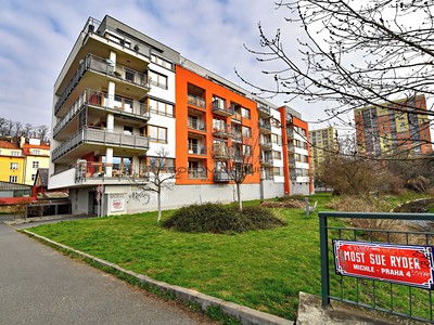 Pronájem bytu 1+kk 35 m² (Jednopodlažní)