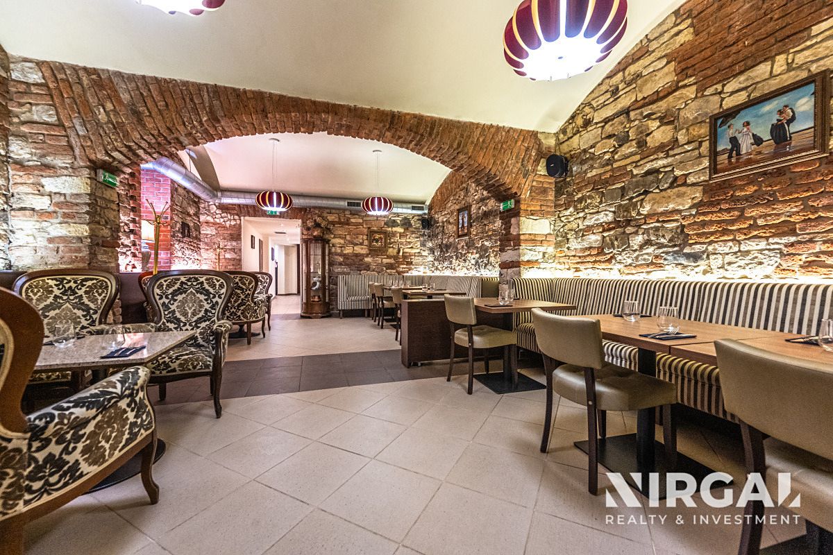Pronájem restaurace 198 m²