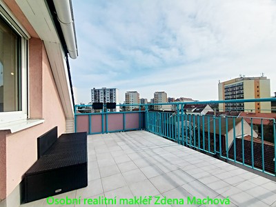 Pronájem bytu 3+kk 87 m² (Mezonet)