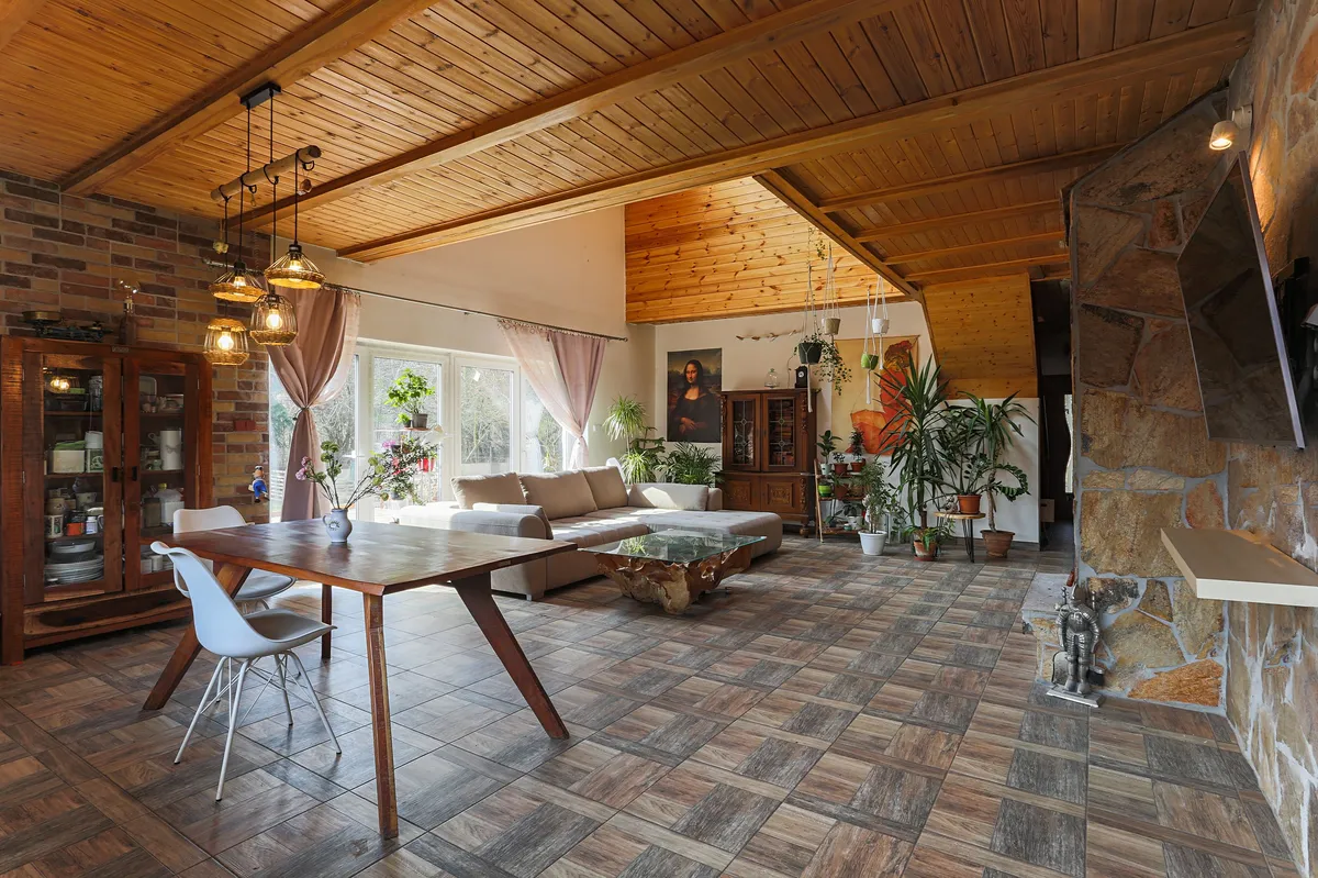 Prodej rodinného domu 258 m², pozemek 1265 m²