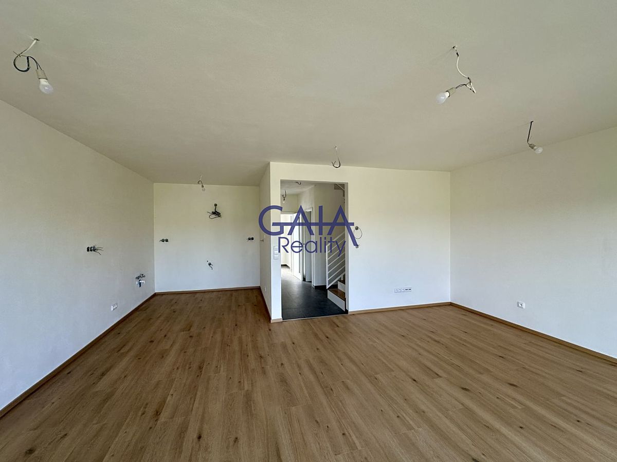 Prodej rodinného domu 132 m², pozemek 220 m² – fotografie 4