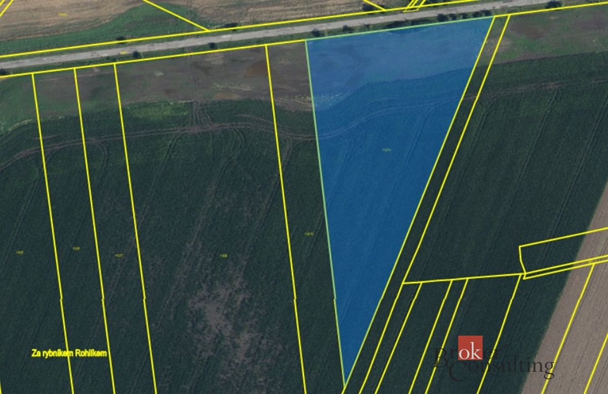 Prodej pole 28045 m²