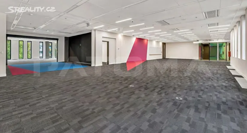 Pronájem kanceláře 520 m² – další