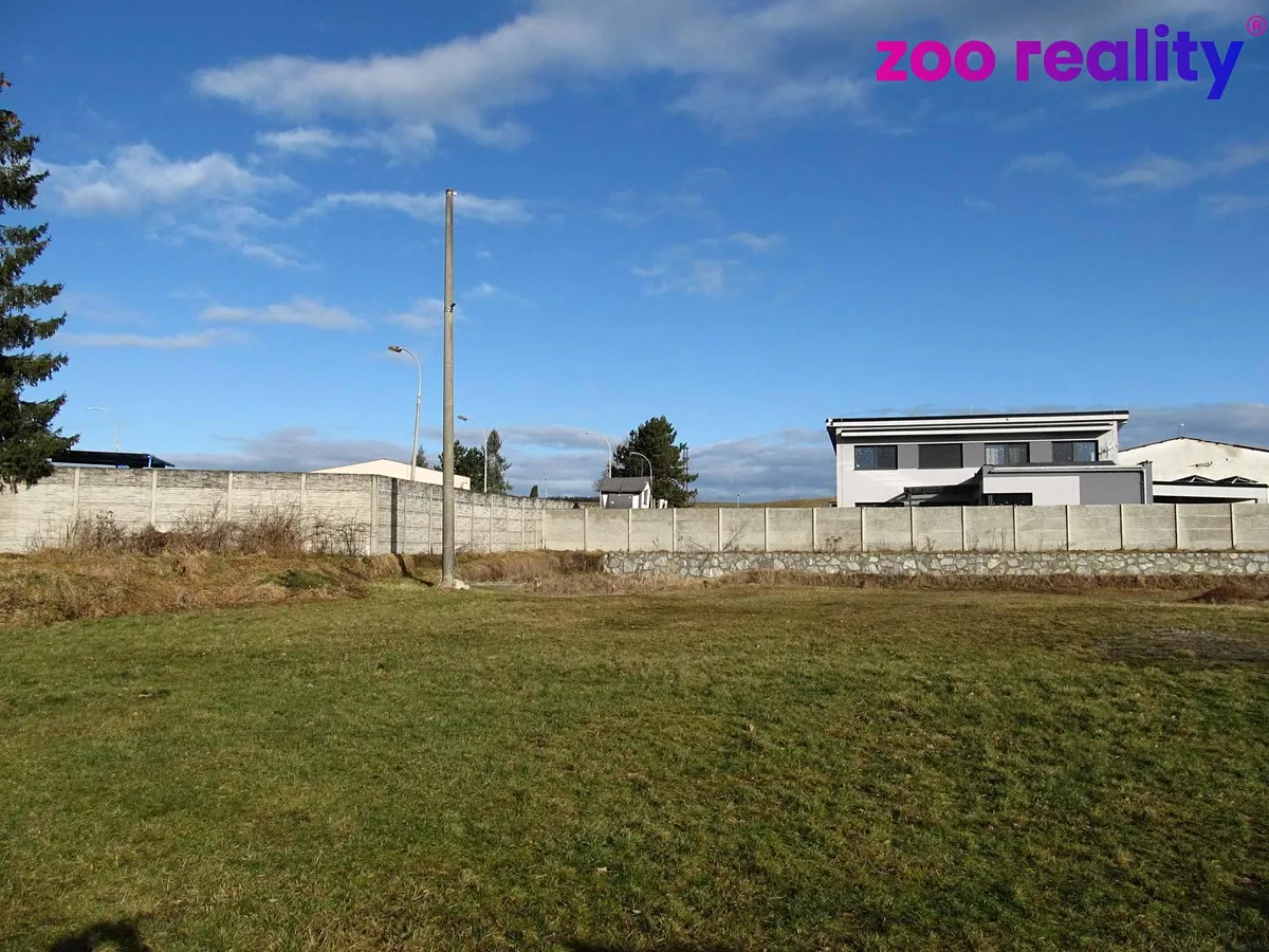 Prodej stavebního pozemku 2647 m²