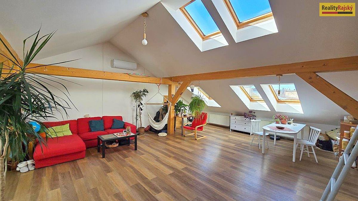 Prodej bytu 1+1 78 m²