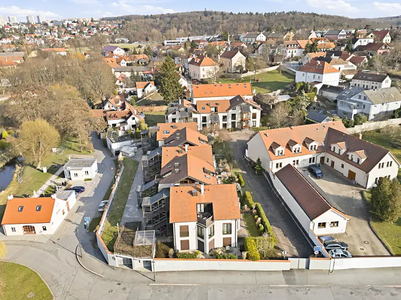 Prodej bytu 4+kk 96 m², Praha – náhled fotky 1