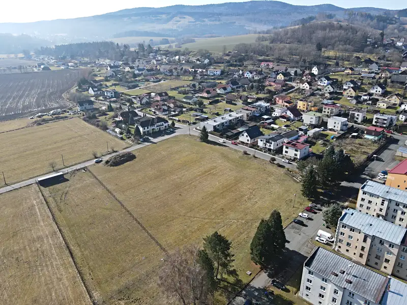 Prodej stavebního pozemku 4323 m², Trhanov – náhled fotky 3