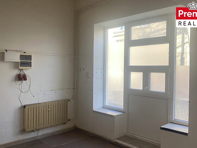 Pronájem komerčního prostoru, 32 m² (4 z 8)