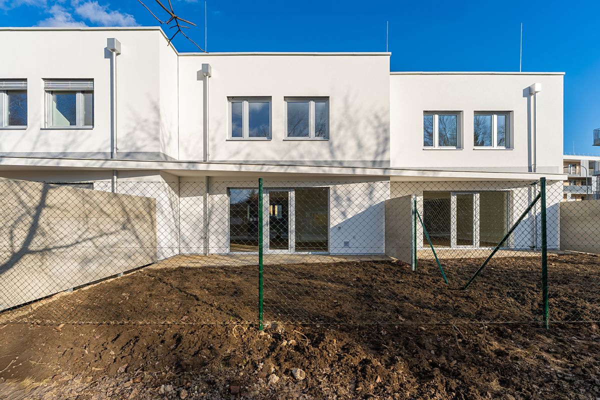 Prodej rodinného domu 158 m², pozemek 158 m² – fotografie 2
