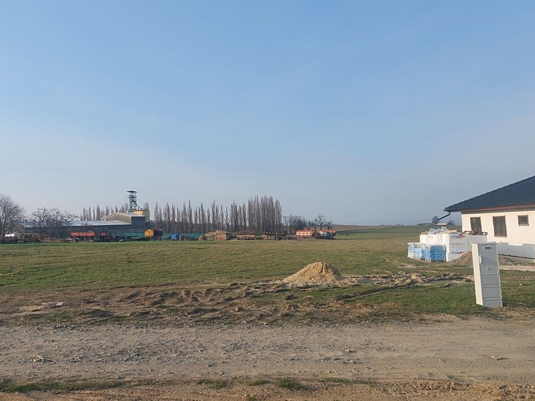 Prodej pozemku, 1 489 m² (4 z 9)