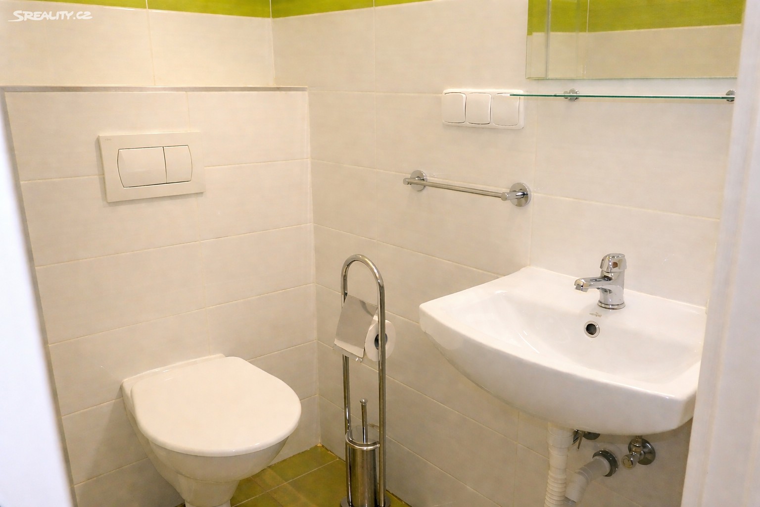 Pronájem bytu 1+kk 25 m² – další