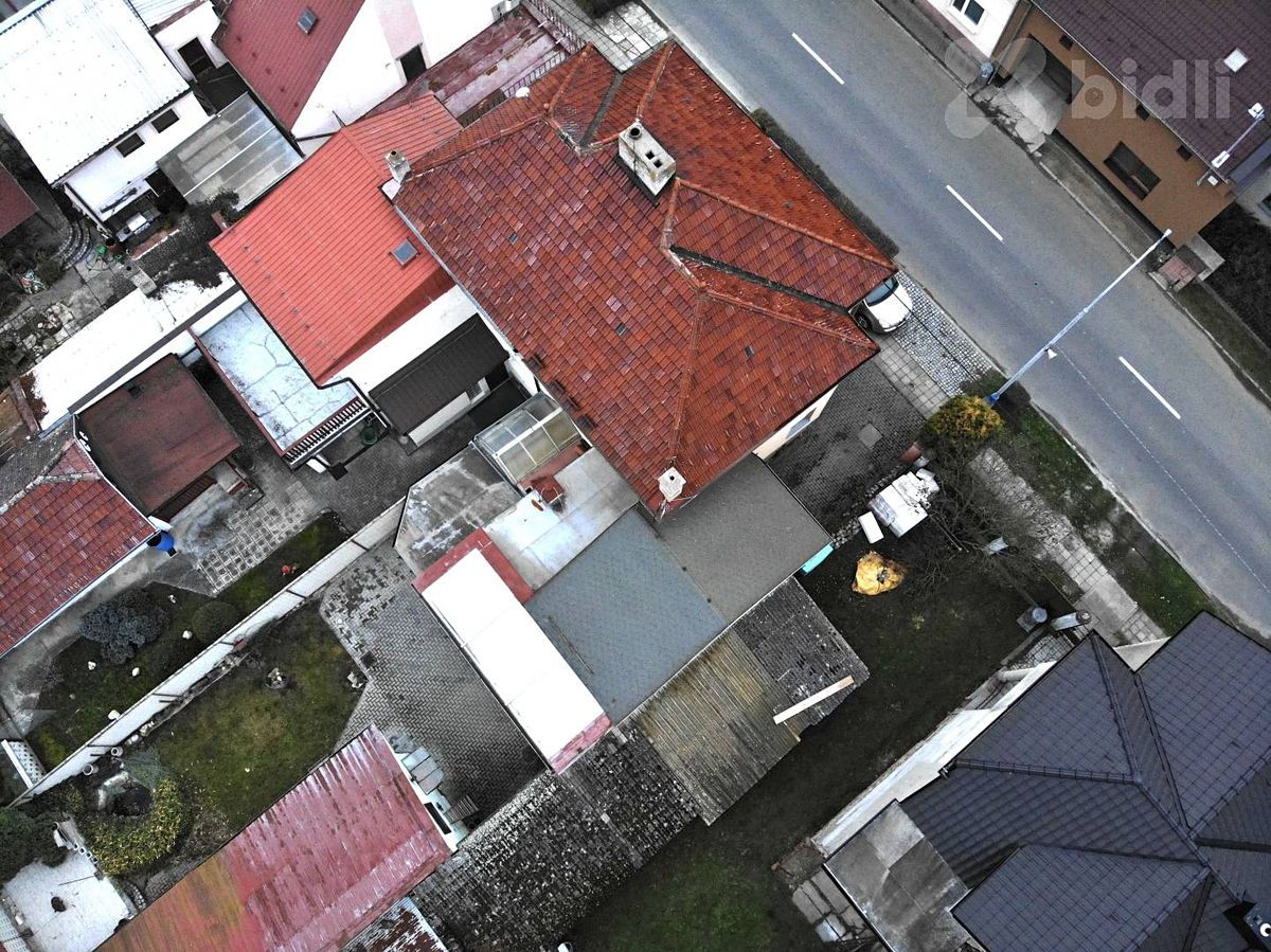 Prodej rodinného domu 156 m², pozemek 623 m² – fotografie 2