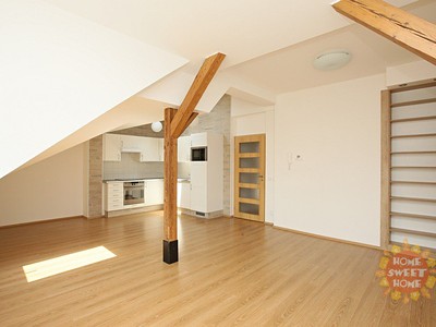 Pronájem bytu 2+kk 65 m²