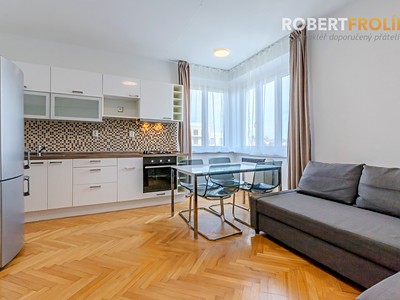 Pronájem bytu 2+kk 40 m² (Jednopodlažní)