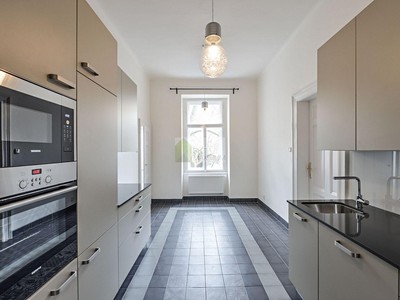 Pronájem bytu 3+1 100 m² (Jednopodlažní)