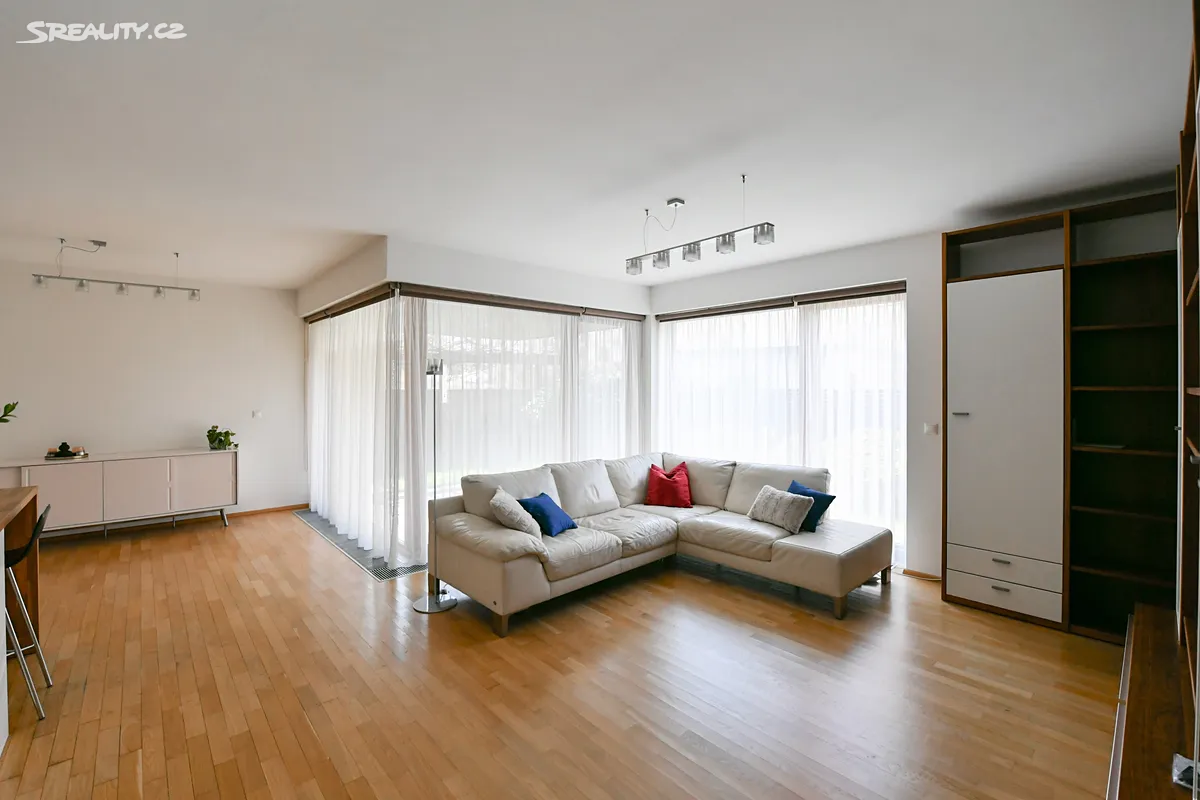 Pronájem bytu 3+kk 95 m² – pohled 4