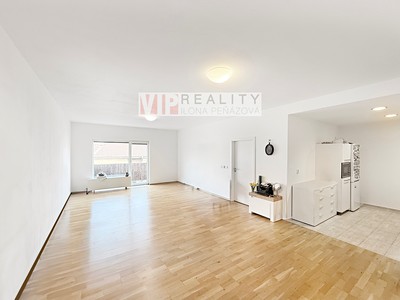 Pronájem bytu 2+kk 82 m²