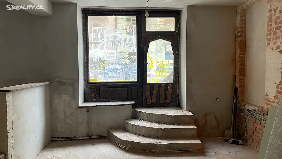 Pronájem obchodního prostoru 240 m², Praha