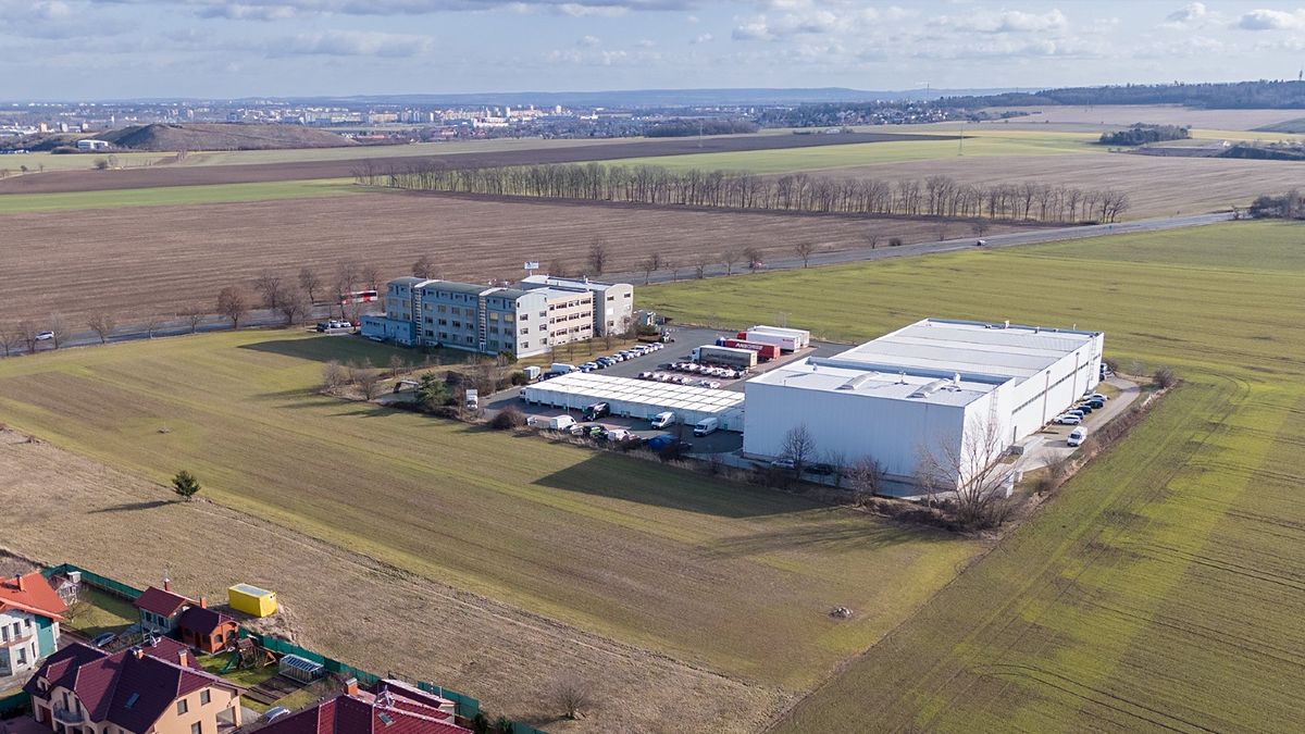 Pronájem kanceláře 90 m²