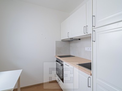 Pronájem bytu 1+1 32 m²