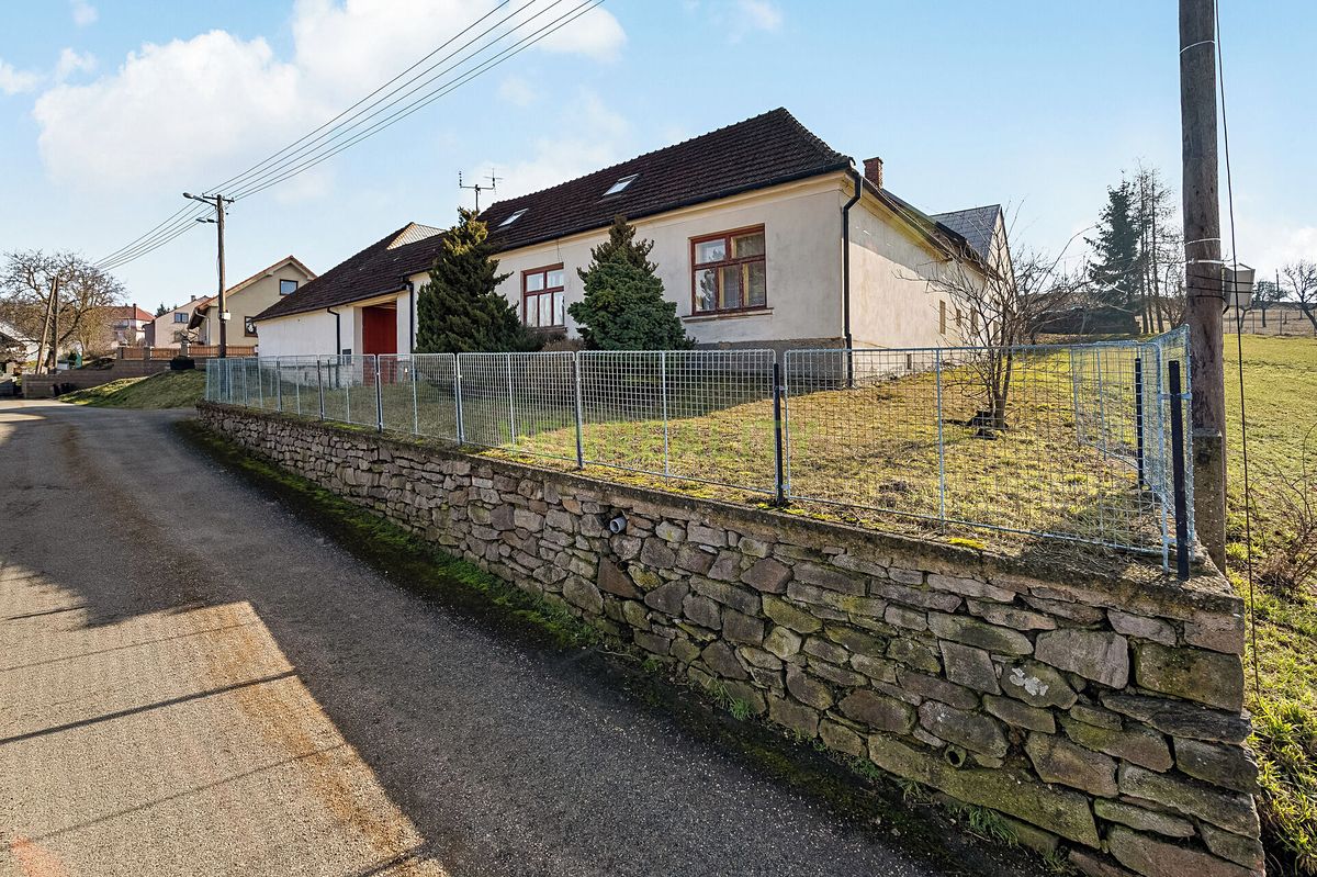 Prodej rodinného domu 151 m², pozemek 2866 m² – fotografie 2