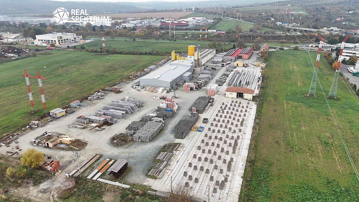 Pronájem komerčního pozemku 4100 m² – fotografie 5
