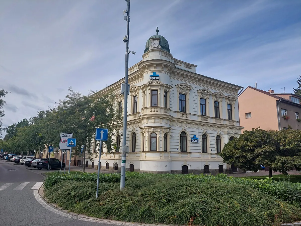 Pronájem obchodního prostoru 185 m²