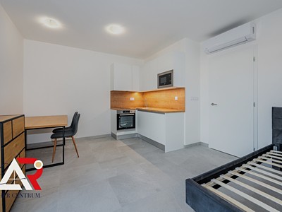 Pronájem bytu 1+kk 28 m²
