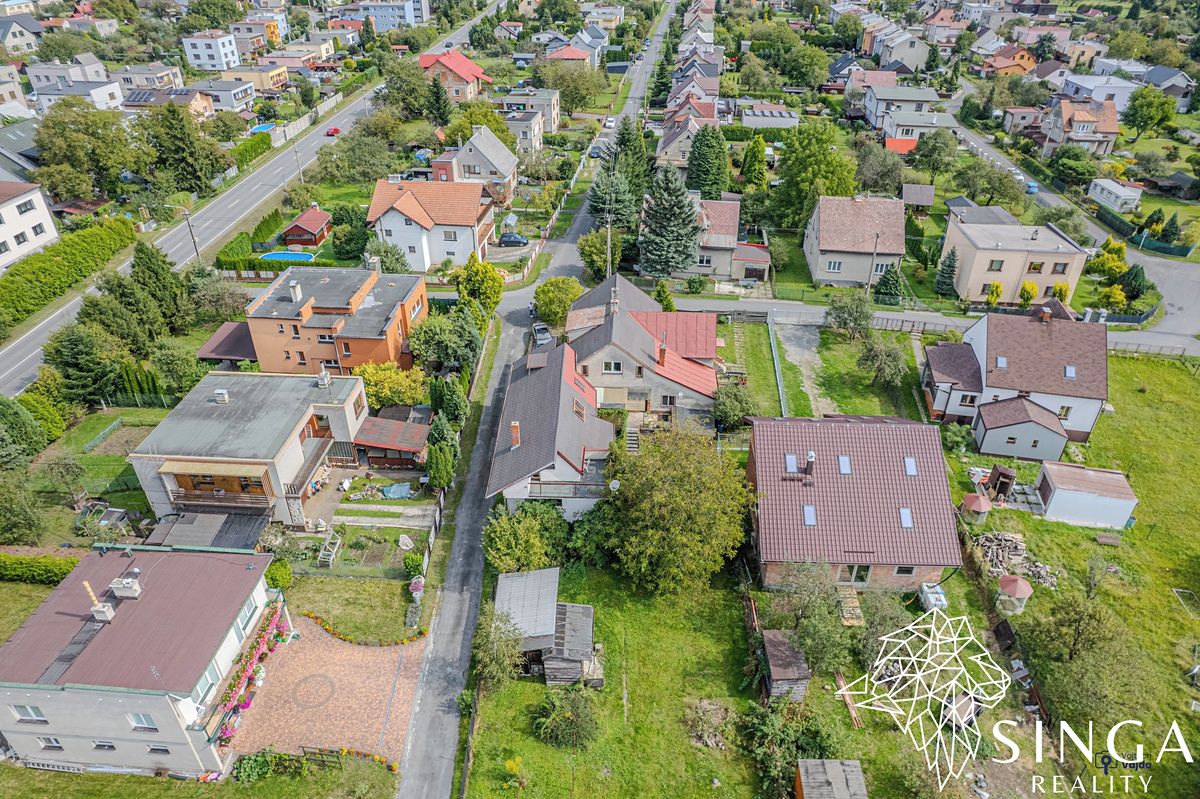 Prodej rodinného domu 212 m², pozemek 1270 m²