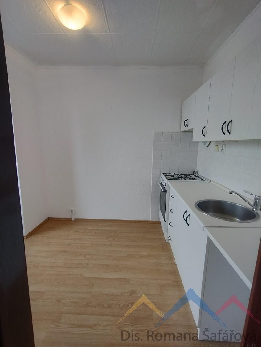 Pronájem bytu 1+1 34 m² – fotografie 3