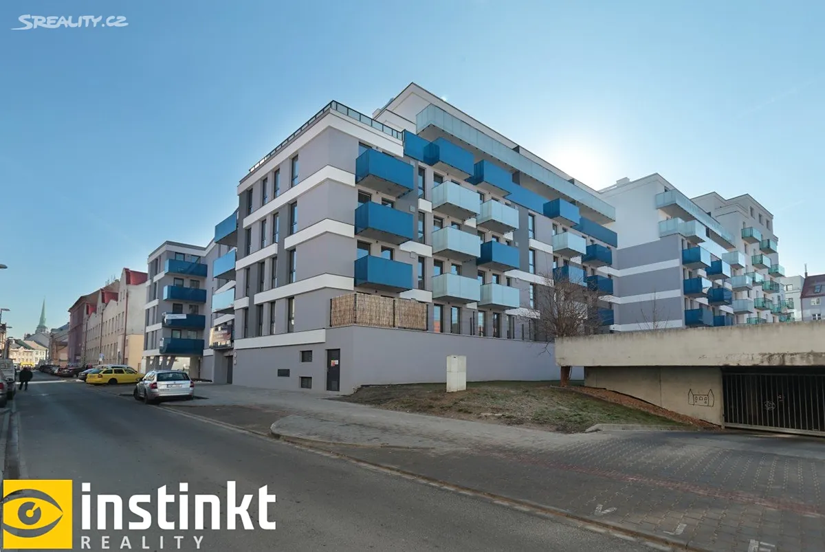 Pronájem garážového stání 20 m², Kollárova