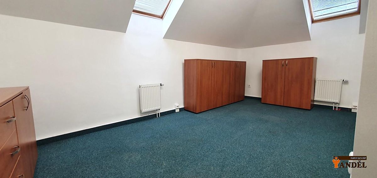 Pronájem kanceláře 12 m² – fotografie 5